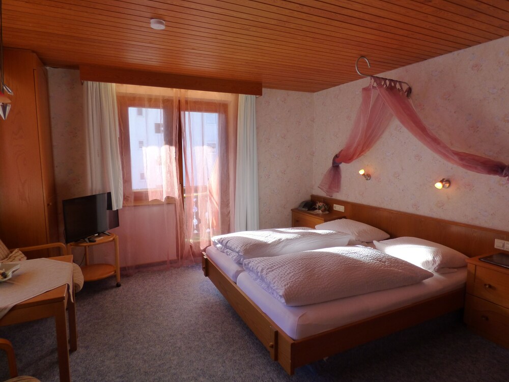 Atina Hotel — Bad Wildbad — photo 5
