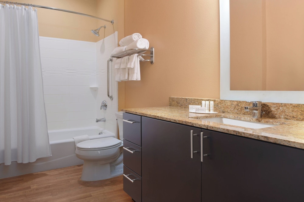 TownePlace Suites by Marriott Lake Jackson Clute - photo 12