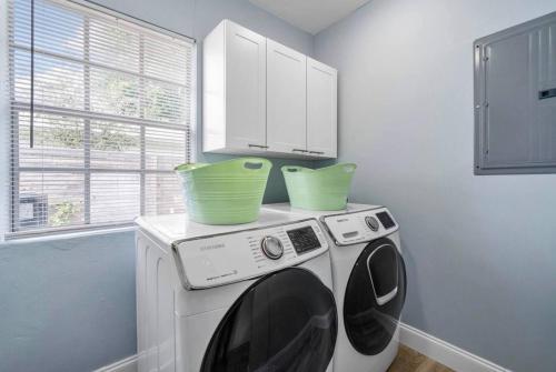 West Palm Beach Oasis w Heated Pool: Near Beach - photo 21