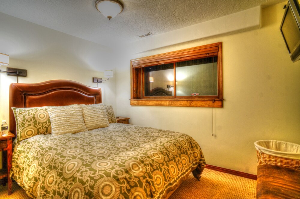 Abode off Main - photo 6