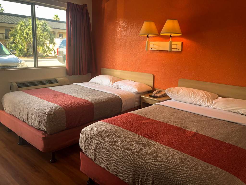 Motel 6 Jacksonville FL Orange Park - photo 10
