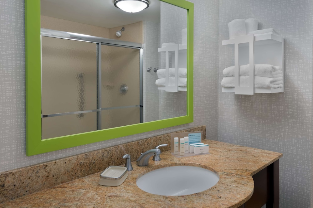 Hampton Inn & Suites Winston Salem University Area NC - photo 22