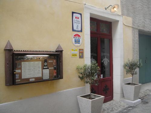 Auberge Des Lices — 4-Star Luxury Hotel in Carcassonne, France