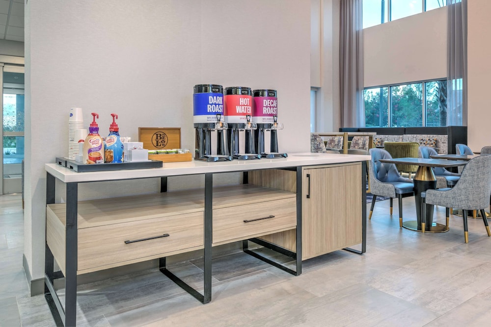 Hampton Inn & Suites by Hilton Shenandoah The Woodlands - photo 30