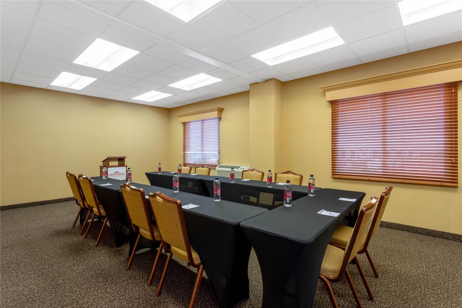 Hawthorn Extended Stay by Wyndham West Palm Beach Airport - photo 32