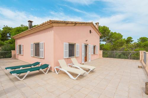 Villa Rosa — 4-Star Luxury Hotel in Santanyi, Spain