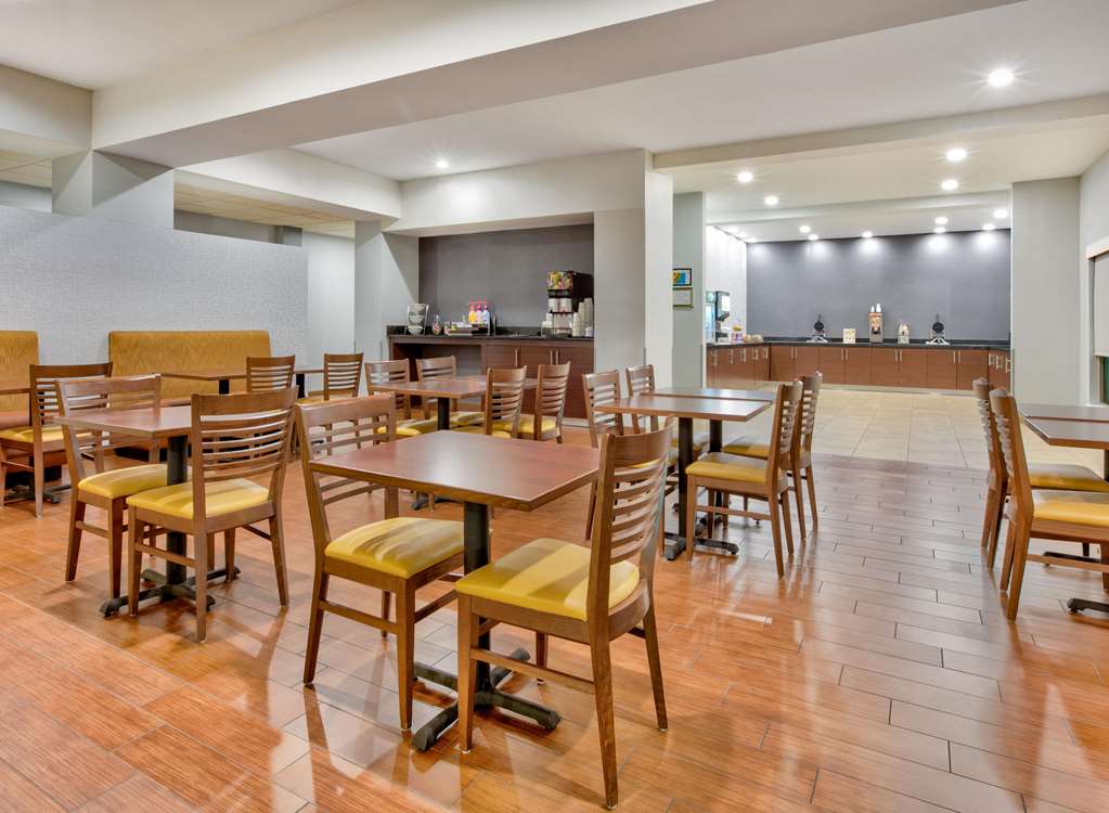 Wingate by Wyndham Longview North - photo 45