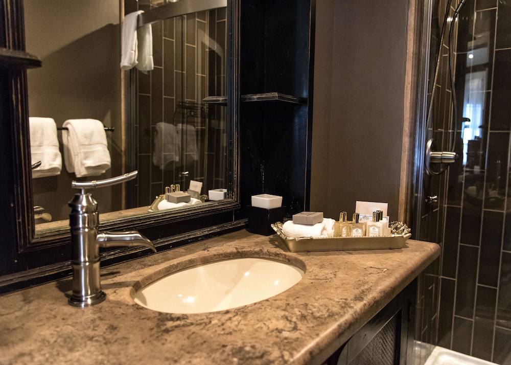 The Dwight D Hotel - photo 37