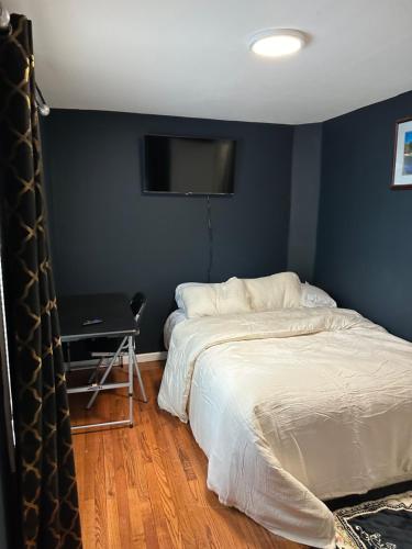 Fidelia Crystal Room — hotel in Irvington