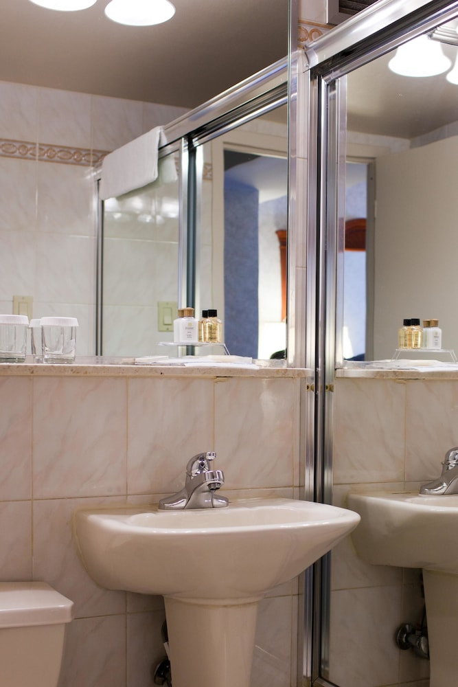 Travel Inn Hotel - photo 26
