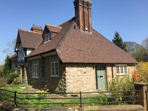 Station Lodge South — 4-Star Luxury Hotel in Mold, United Kingdom