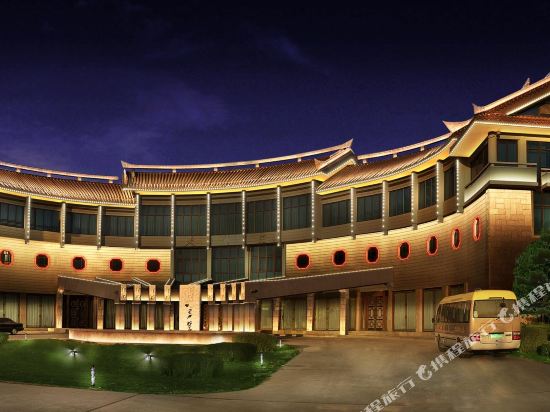 Juntong Yinlun Hotel — 4-Star Luxury Hotel in Beijing, People's Republic of China
