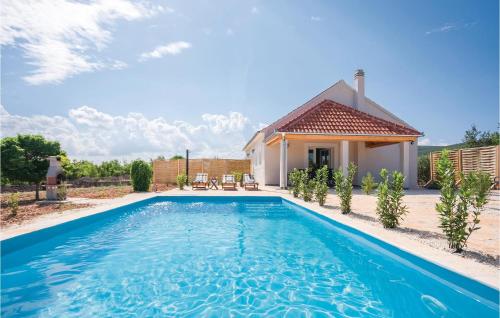 Two Bedroom Holiday Home In Radonic — 4-Star Luxury Hotel in Sibenik, Croatia