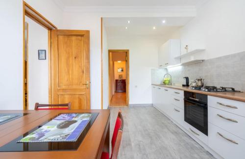 Kiwi Apartment