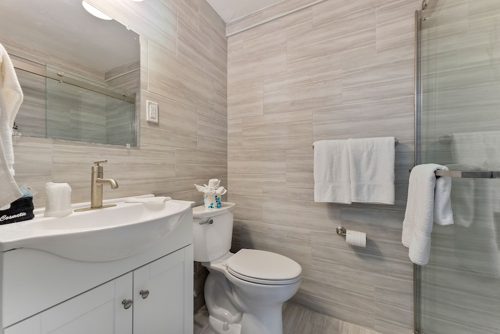 Oceanic Hotel - photo 26