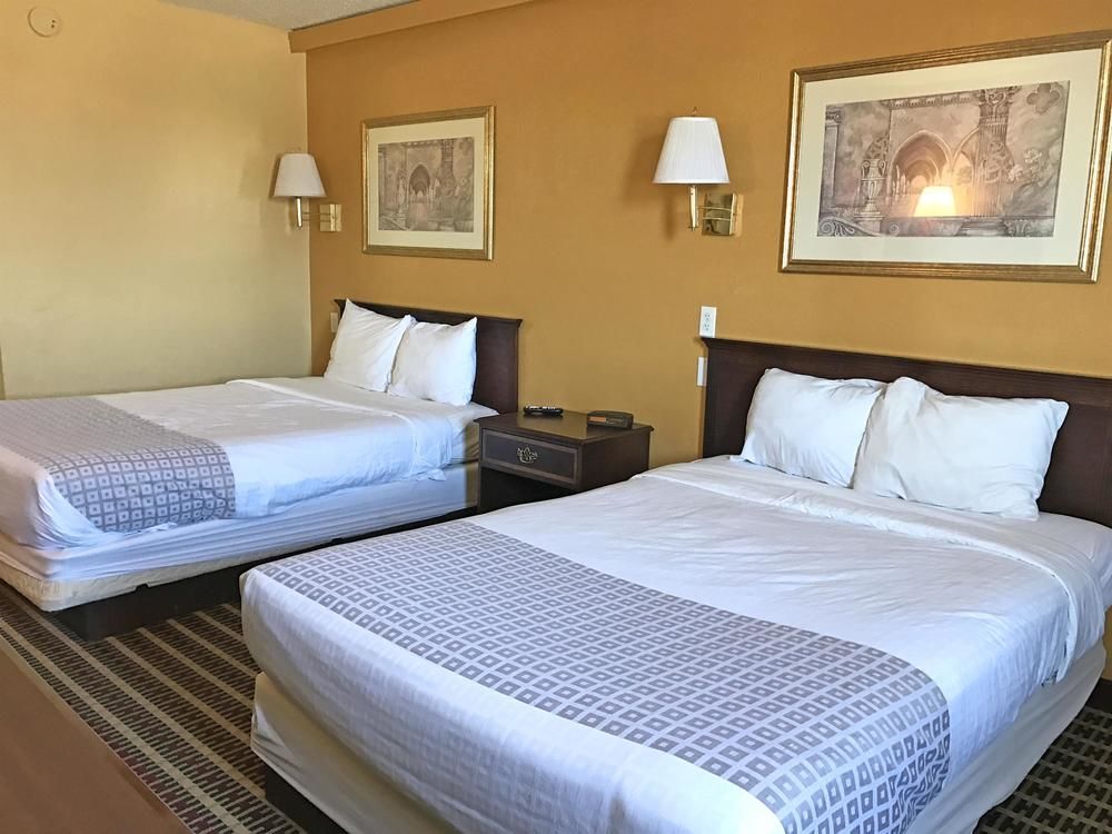 Americas Best Value Inn Bell Tower - photo 33