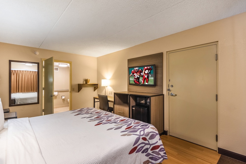 Red Roof Inn Kalamazoo West Western Michigan U - photo 15