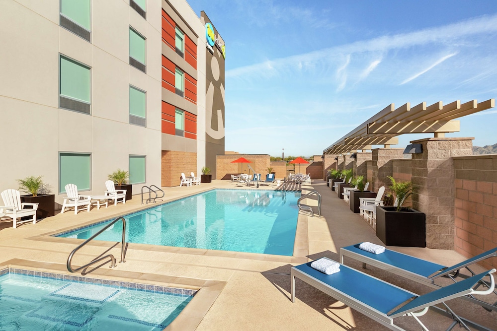 Home2 Suites by Hilton Scottsdale Salt River - photo 30