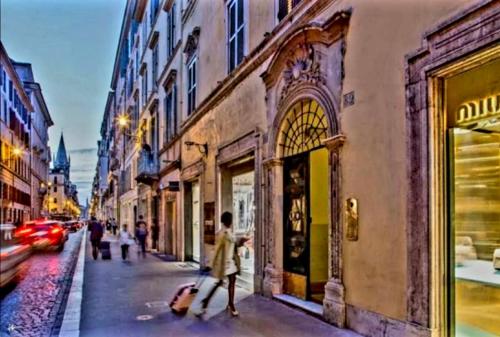 B89 Luxury Gallery House Piazza Di Spagna — 4-Star Luxury Hotel in Rome, Italy