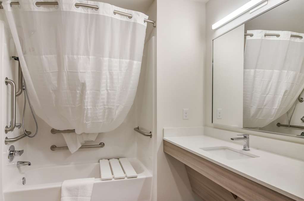 WoodSpring Suites Tacoma Lakewood - photo 11