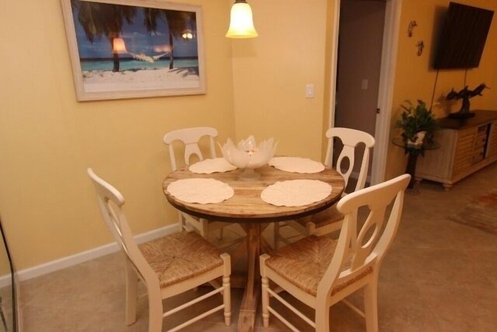 Silver Beach Towers 503W 168689 by RedAwning - photo 9