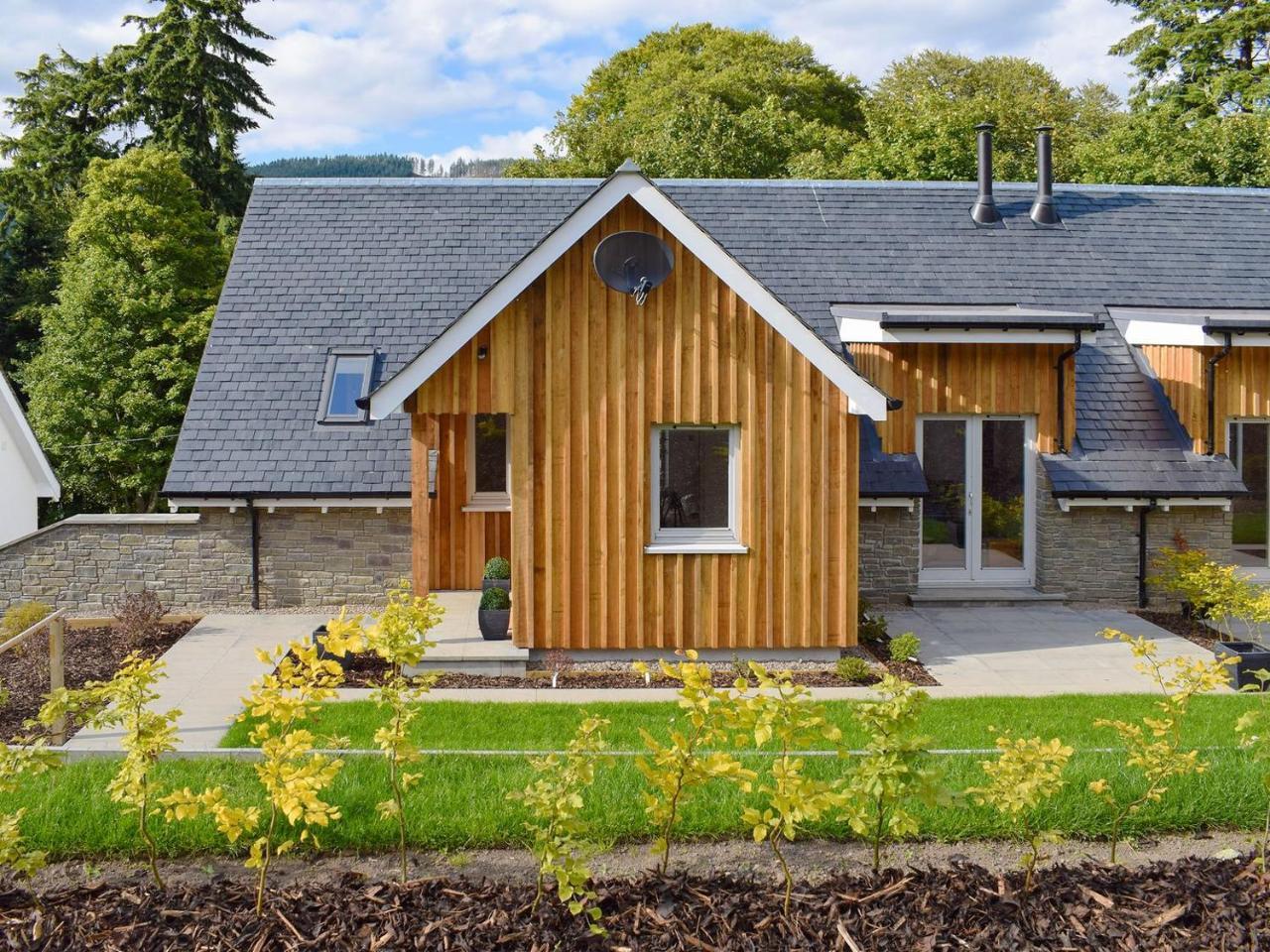 Kenmore Lodge — 5-Star Luxury Hotel in Aberfeldy, United Kingdom