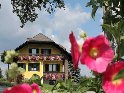 Obst & G stehof Brandl — hotel in Hartmannsdorf