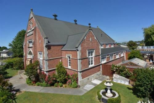Hall on the Terrace — 4-Star Luxury Hotel in Timaru, New Zealand