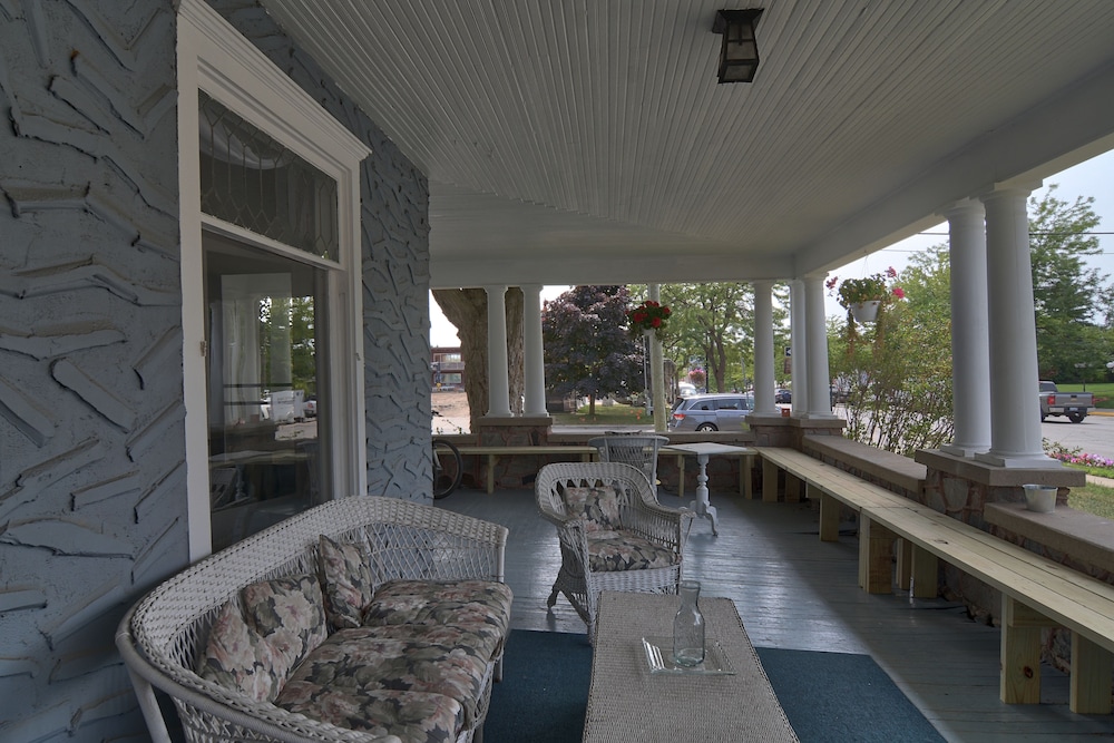 Charlevoix House - photo 46