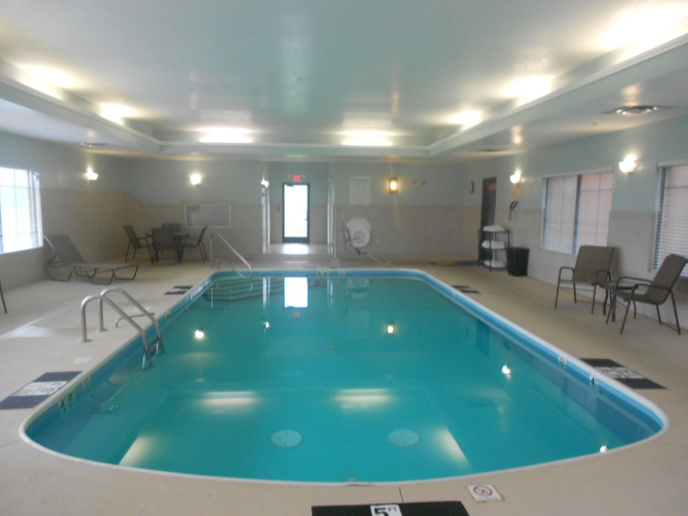 Holiday Inn Express & Suites Lancaster by IHG - photo 46