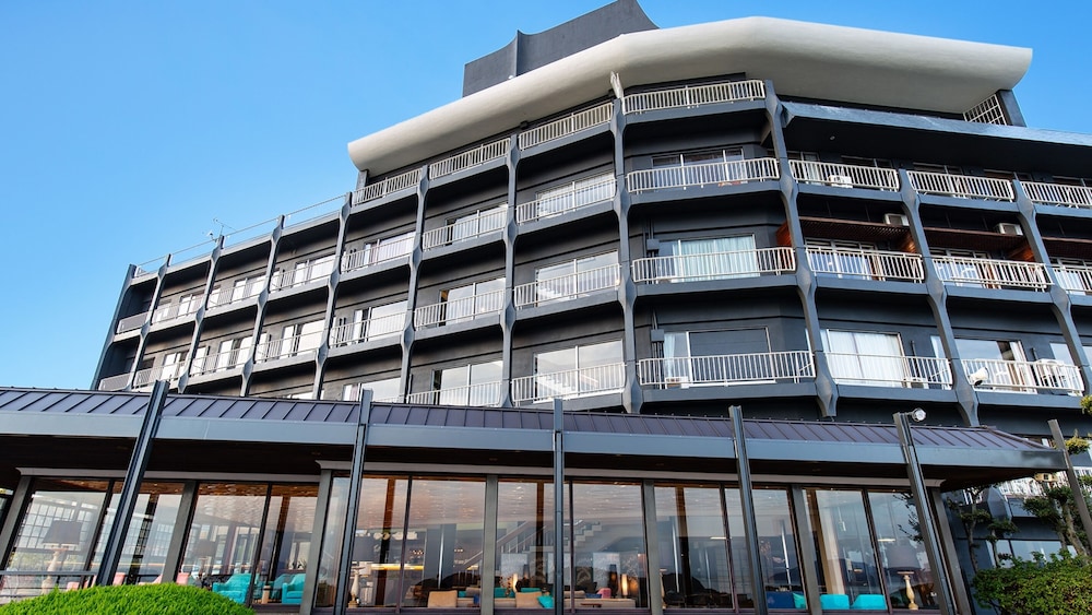 Tenku Hotel Kairo in Tonosho, Japan