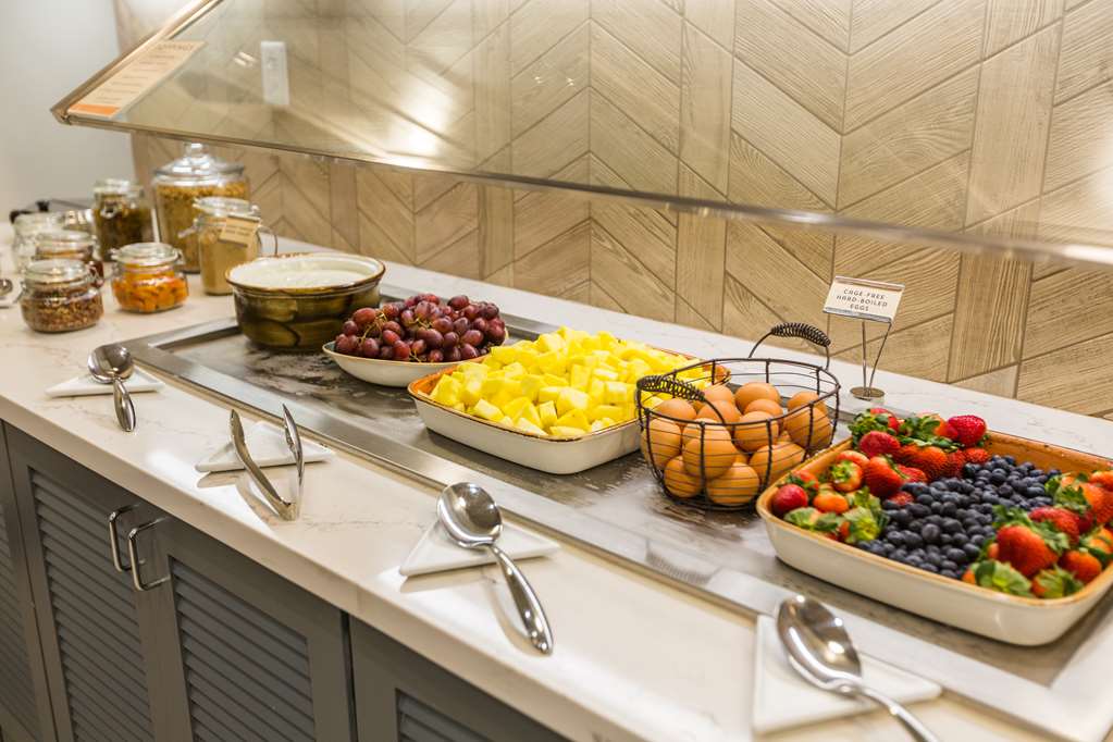 Hyatt Place Greenville Downtown - photo 19
