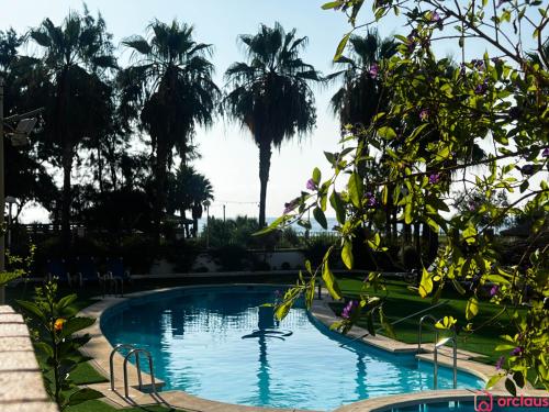 Acapulco Paradise 1era Linea in Oropesa Del Mar, Spain