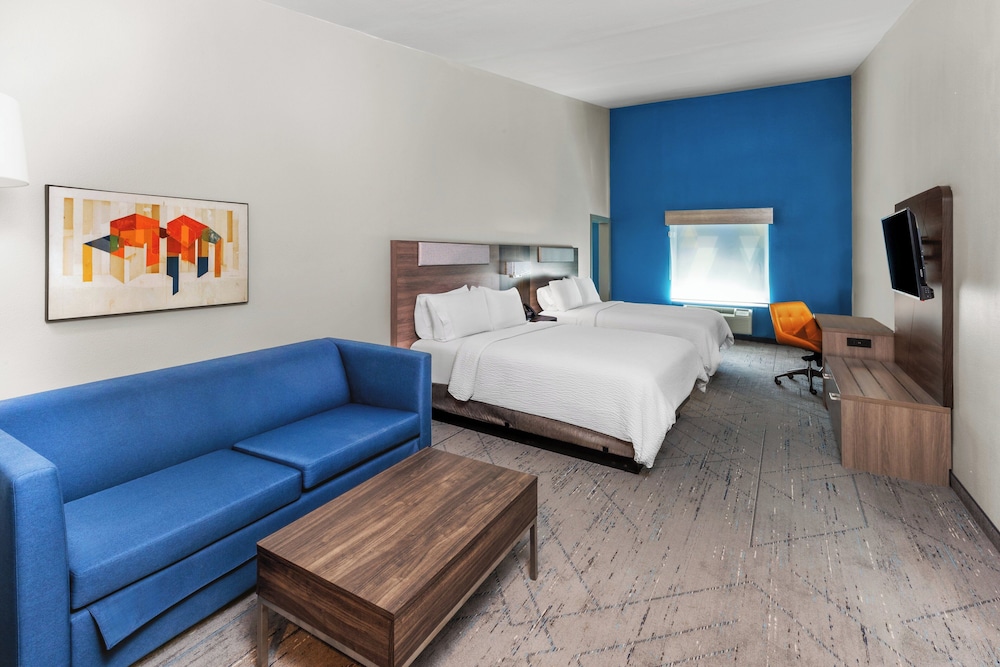 Holiday Inn Express and Suites Henderson by IHG - photo 27