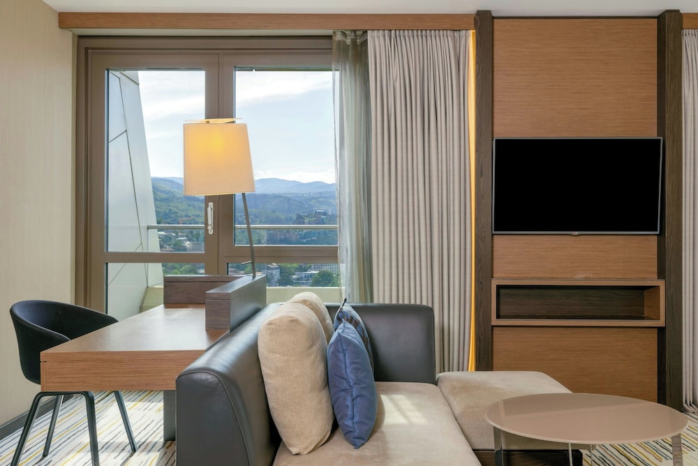 Sheraton Grand Tbilisi Metechi Palace