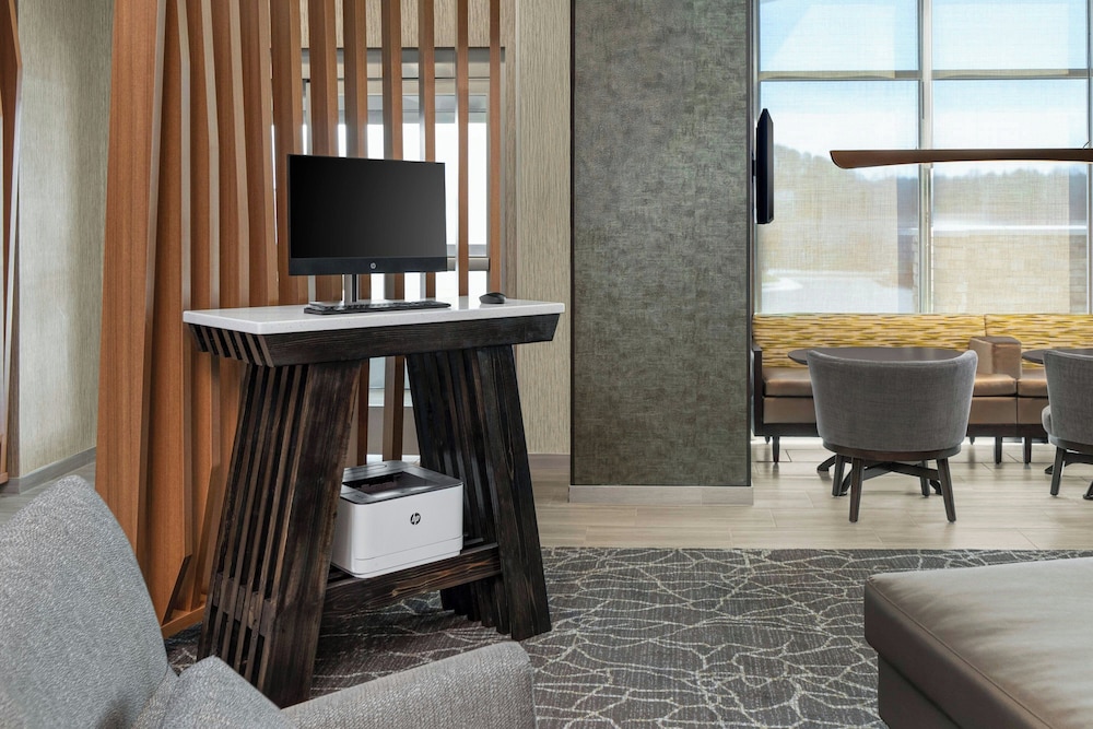 SpringHill Suites by Marriott Raleigh Garner - photo 17