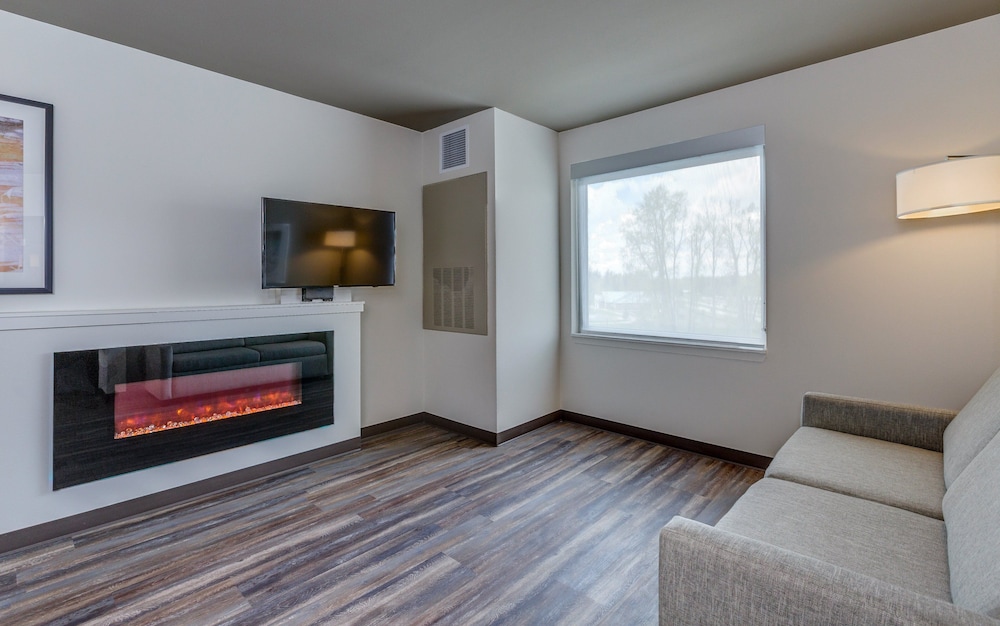 Holiday Inn & Suites Bellingham by IHG - photo 36