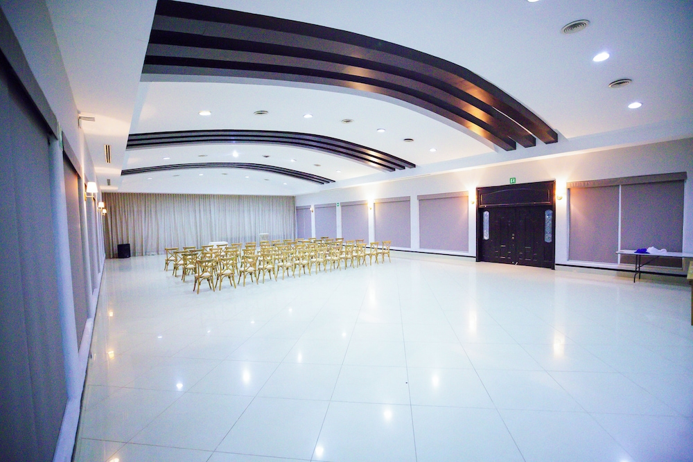 Banquet hall