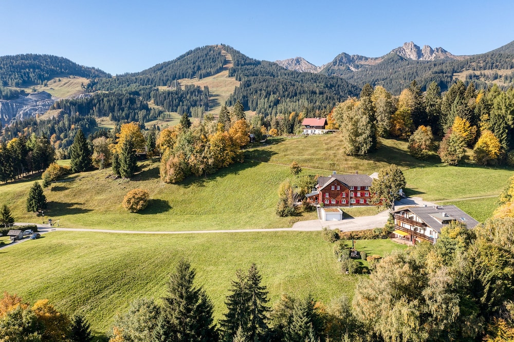 Berghaus Tschengla In B Rserberg — Buerserberg
