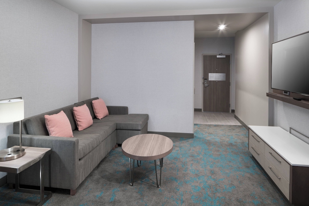Courtyard by Marriott Houston Heights I 10 - photo 15