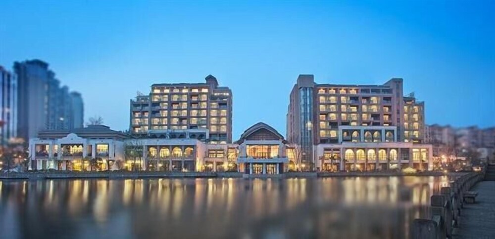 Hot Spring Banshan Hotel - last minute hotel in Guiyang