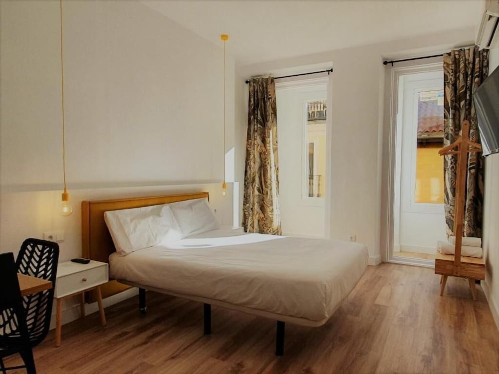 Hostal Manuela By Gaiarooms Madrid hotel