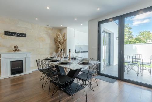 Echoppe Typique De Bordeaux Renovee 3 Ch 3 Sdb — Talence