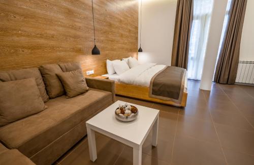 Luxury Apartments on Central Avenue