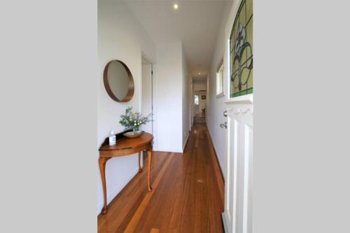 Fermoy Cottage — 4-Star Luxury Hotel in Healesville, Australia