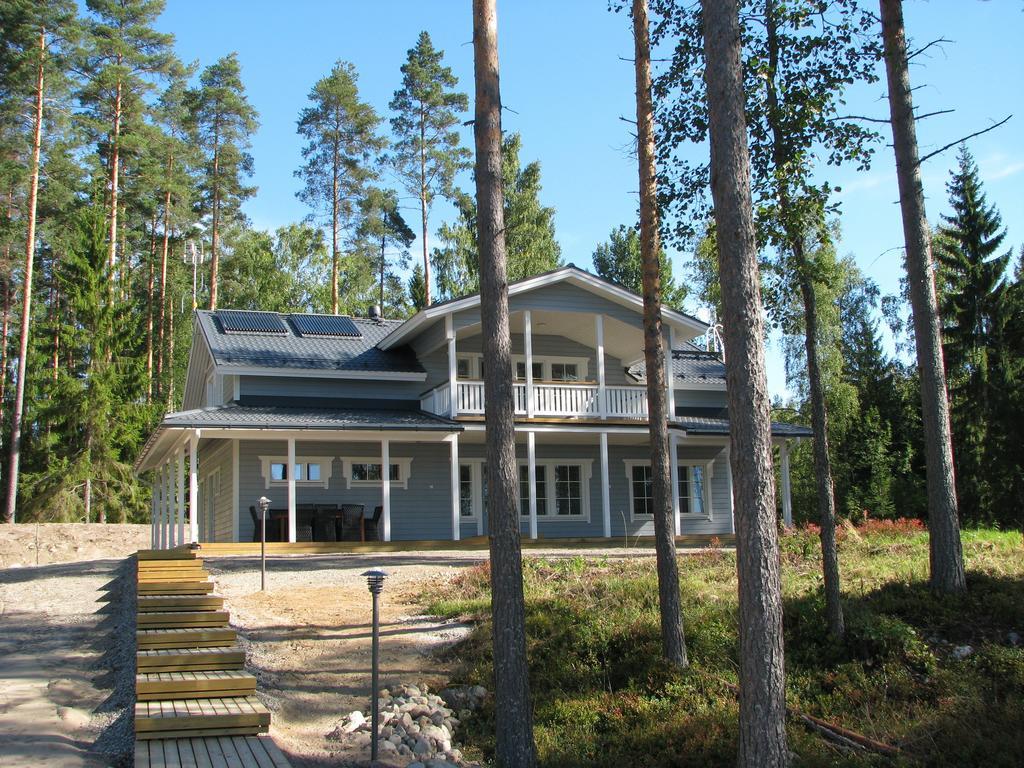 Lomapesä Cottages — hotel in Pertunmaa