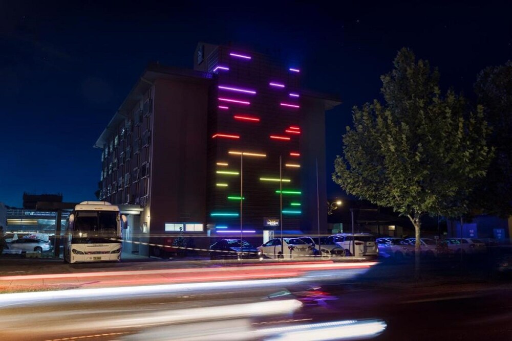 Mercure Albury — 4-Star Luxury Hotel in Albury, Australia