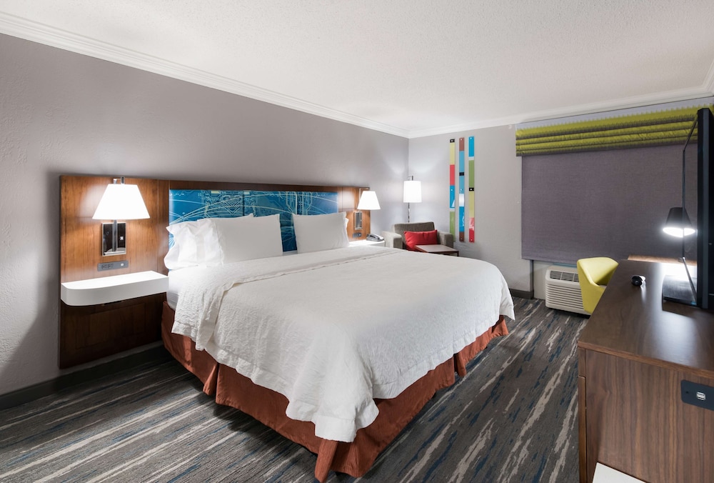 Hampton Inn & Suites Chicago Hoffman Estates - photo 17