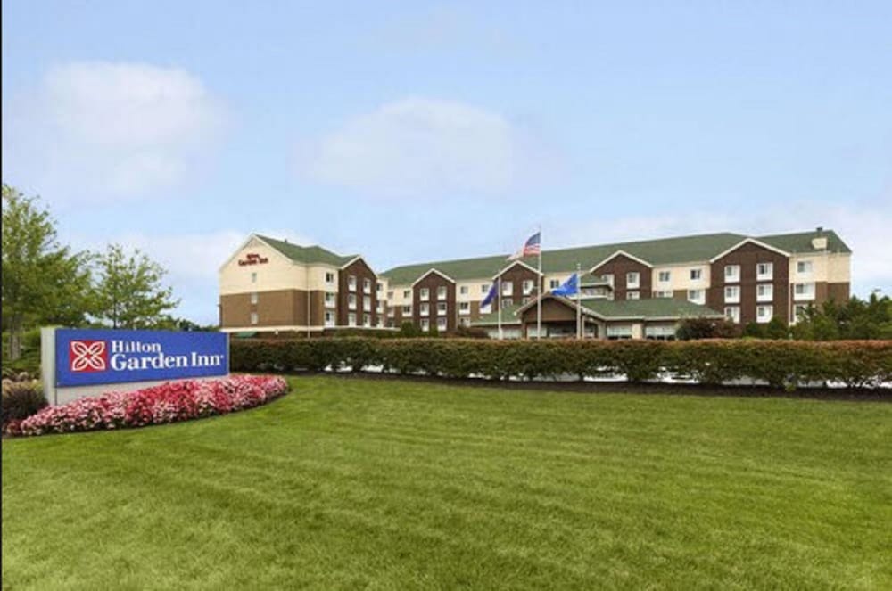 Hilton Garden Inn Islip MacArthur Airport - photo 32