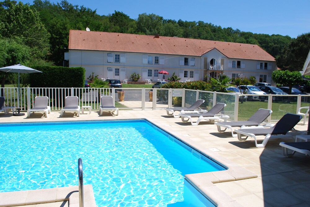 Hotel Le Relais Des Champs — Eauze